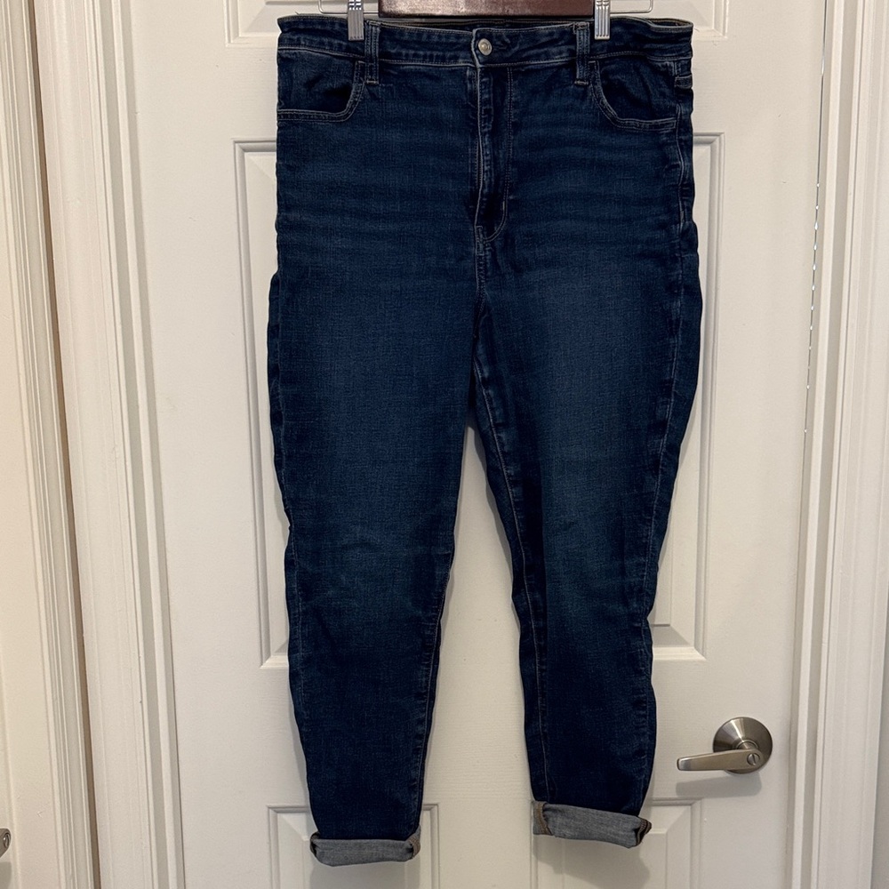 American Eagle Outfitters Dark Wash Ankle Jeans
